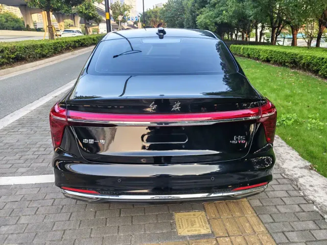 Hongqi H5 — Фото автомобиля 7