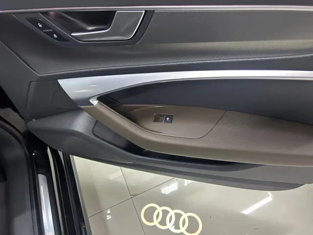 Audi A7L — Фото автомобиля 14