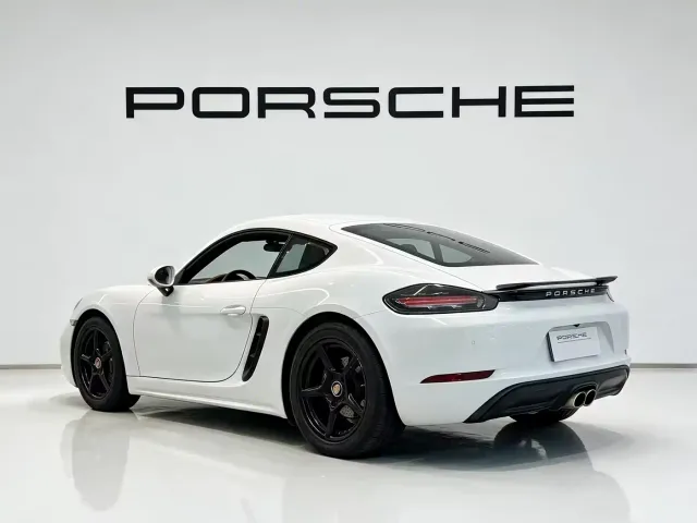 Porsche 718 — Фото автомобиля 4