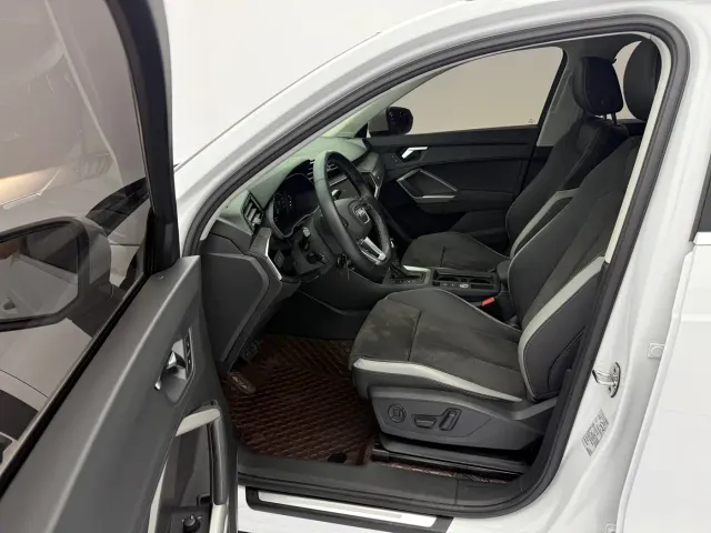 Audi Q3 — Фото автомобиля 18