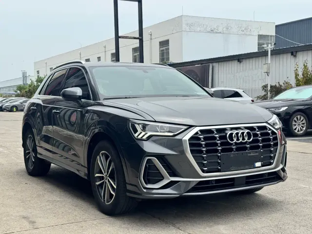 Audi Q3 — Фото автомобиля 3