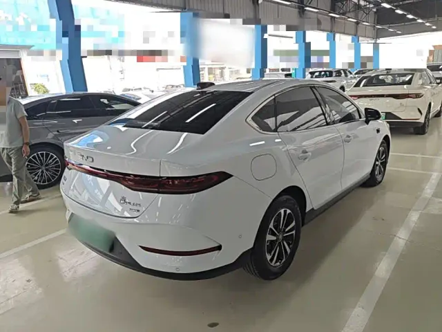 BYD Qin PLUS — Фото автомобиля 6