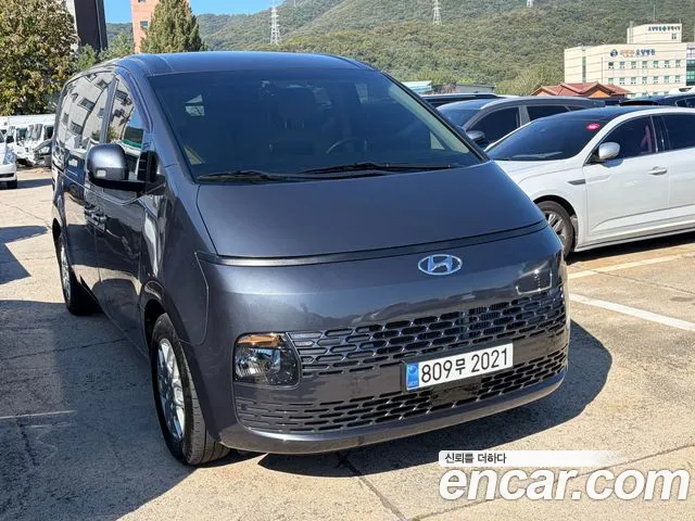 Hyundai Staria — Фото автомобиля 3