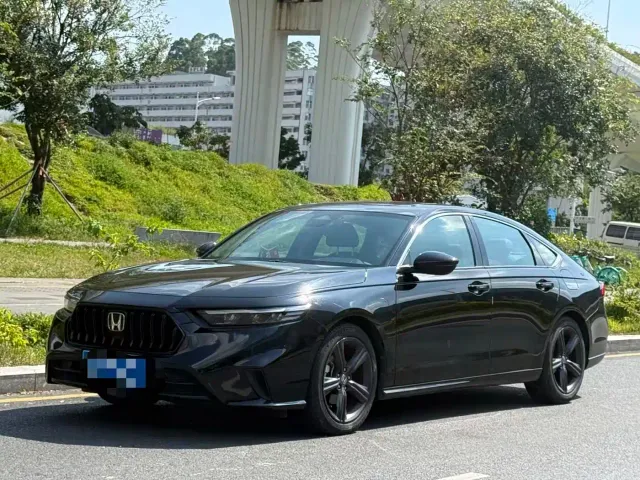 Фотография автомобиля — Honda Inspire