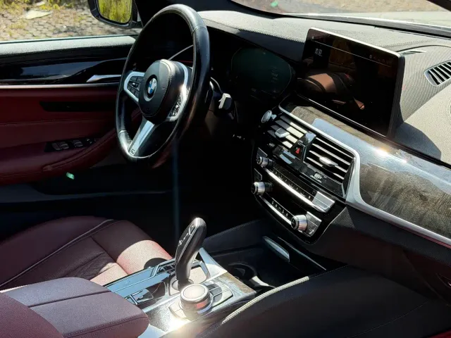 BMW 5 Series — Фото автомобиля 16