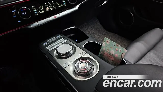 Genesis GV70 2.5T Бензин AWD — Фото автомобиля 9