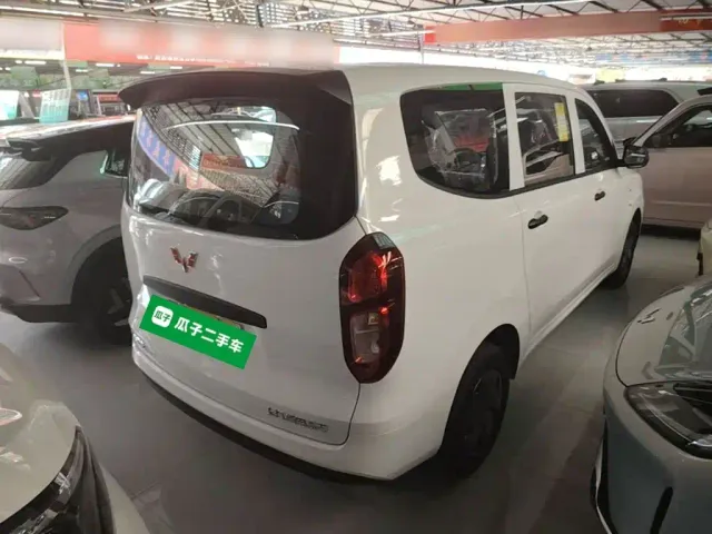 Wuling Hongguang — Фото автомобиля 6