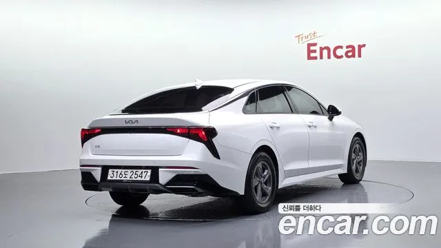 Kia K5 Новый K5 3 поколение 2.0 LPi(Для проката) — Фото автомобиля 2