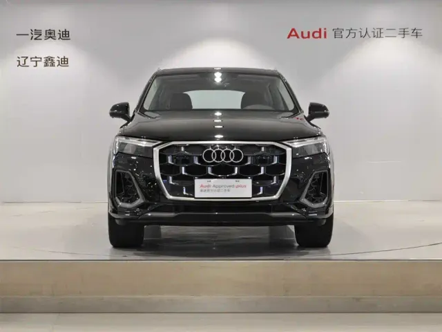 Audi Q7 — Фото автомобиля 2