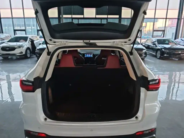 Changan Oushang X5 — Фото автомобиля 18
