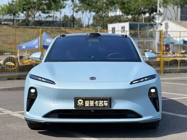 Nio ET5 Touring — Фото автомобиля 2