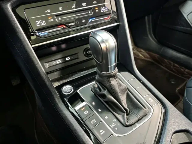 Volkswagen Tharu — Фото автомобиля 12