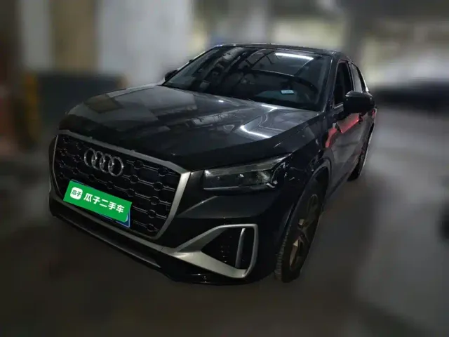 Фотография автомобиля — Audi Q2L