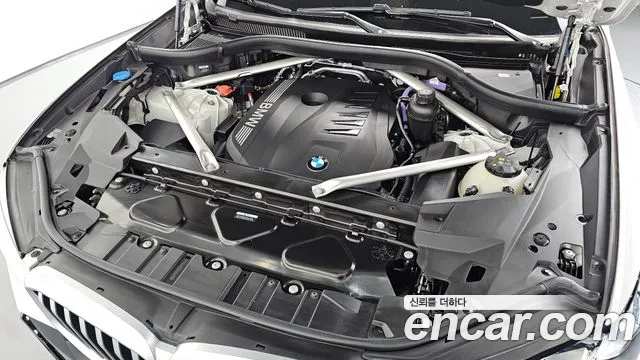 BMW X5 xDrive 40i M Sport — Фото автомобиля 5