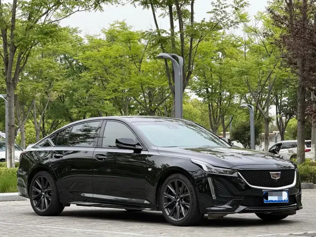 Cadillac CT5 — Фото автомобиля 3