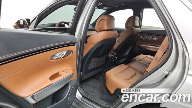 Genesis GV70 — Фото автомобиля 26
