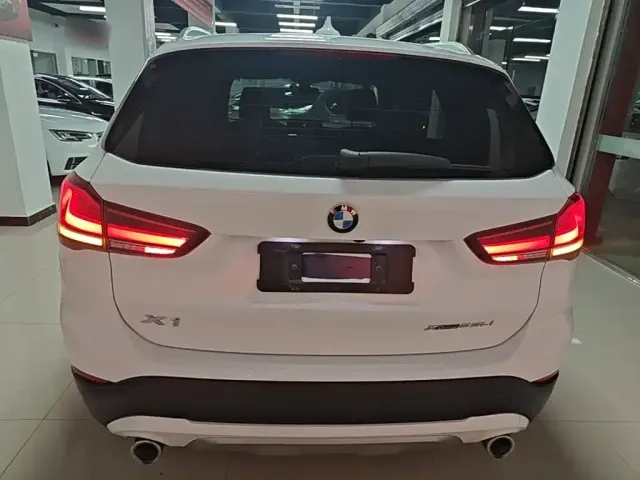 BMW X1 — Фото автомобиля 5