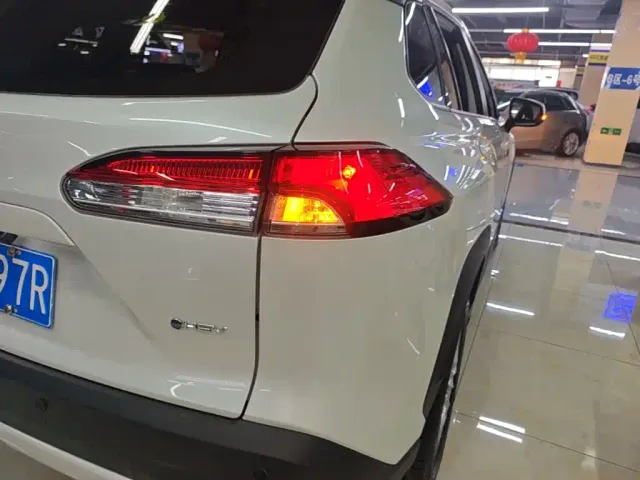Toyota Corolla Cross — Фото автомобиля 7
