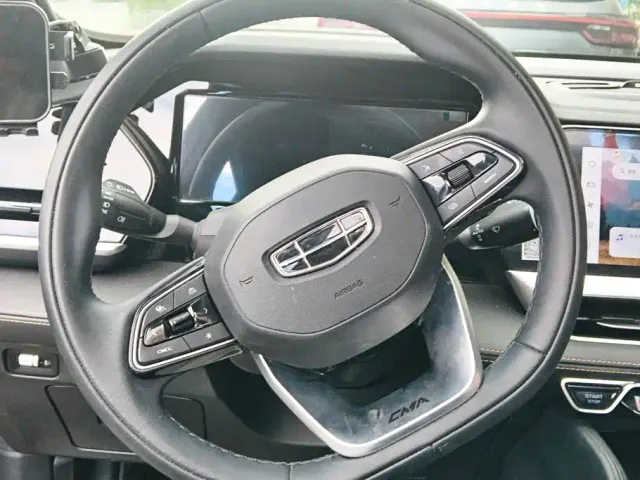 Geely Xingyue L — Фото автомобиля 15
