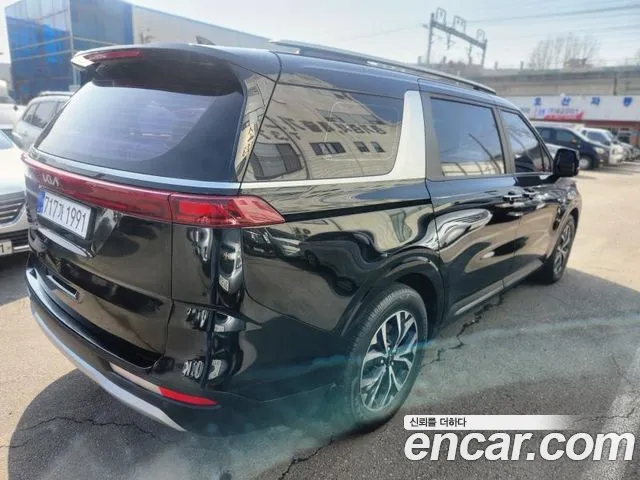 Kia Carnival Generation 4 — Фото автомобиля 6