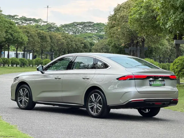 Geely Galaxy Stellar 6 — Фото автомобиля 23