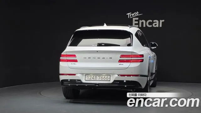 Genesis GV80 — Фото автомобиля 4