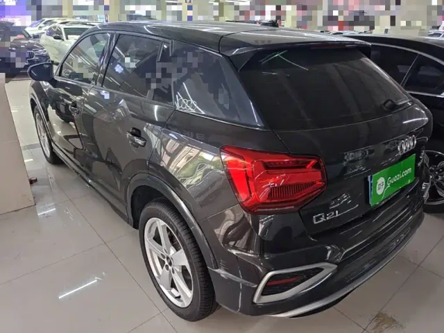 Audi Q2L — Фото автомобиля 4