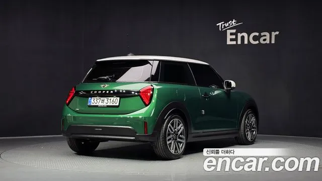 Mini Cooper — Фото автомобиля 2