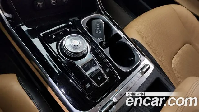 Kia Canival Carnival 4 поколение Дизель 9 мест Signature — Фото автомобиля 9