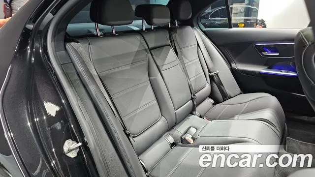 Mercedes-Benz C-Class W206 — Фото автомобиля 11