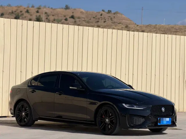 Jaguar XEL — Фото автомобиля 3