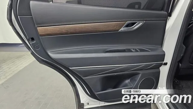 Genesis GV80 — Фото автомобиля 14