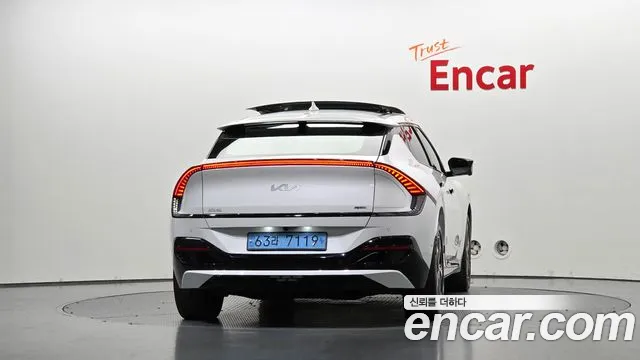 Kia EV6 — Фото автомобиля 4