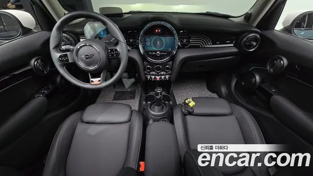 Mini Cooper — Фото автомобиля 7