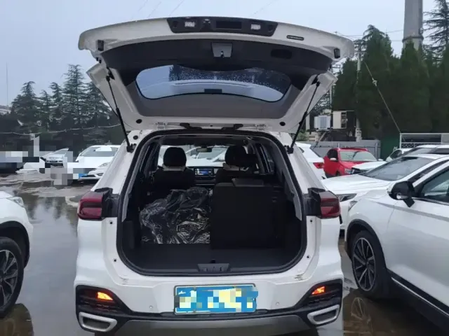 Chery Tiggo 8 — Фото автомобиля 18