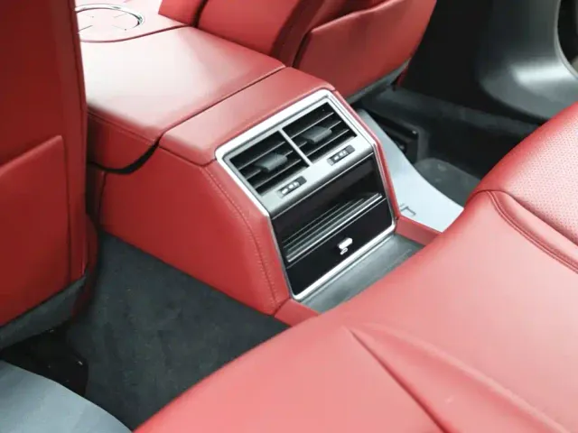 Porsche Panamera — Фото автомобиля 20