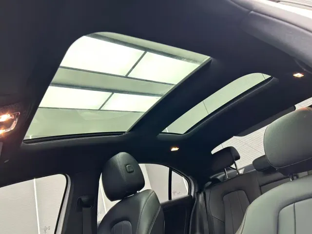 Mercedes-Benz A-Class — Фото автомобиля 16