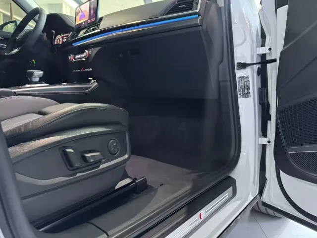 Audi Q5L — Фото автомобиля 9