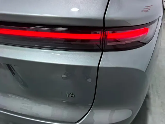 Li Auto i6 — Фото автомобиля 21