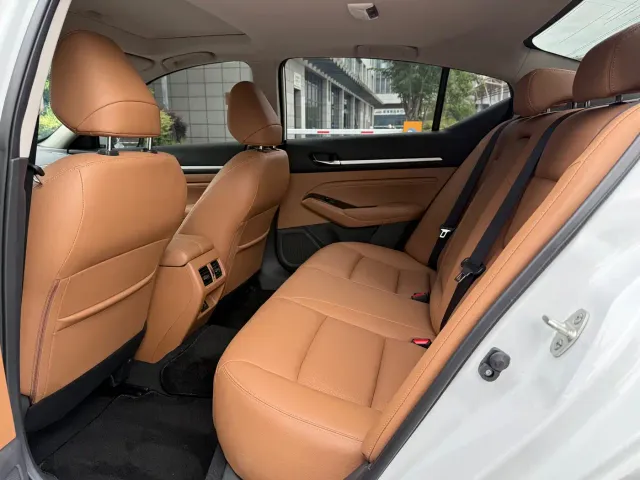 Nissan Teana — Фото автомобиля 11