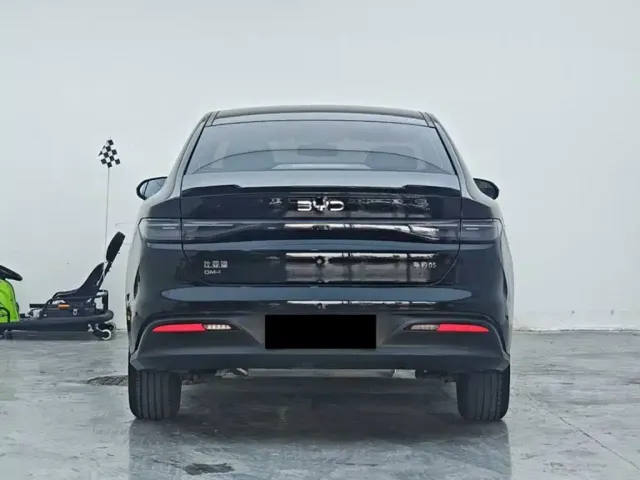 BYD Hai Bao 05 DM-i 2025 DM-i Smart Drive Edition 55KM Luxury — Фото автомобиля 12