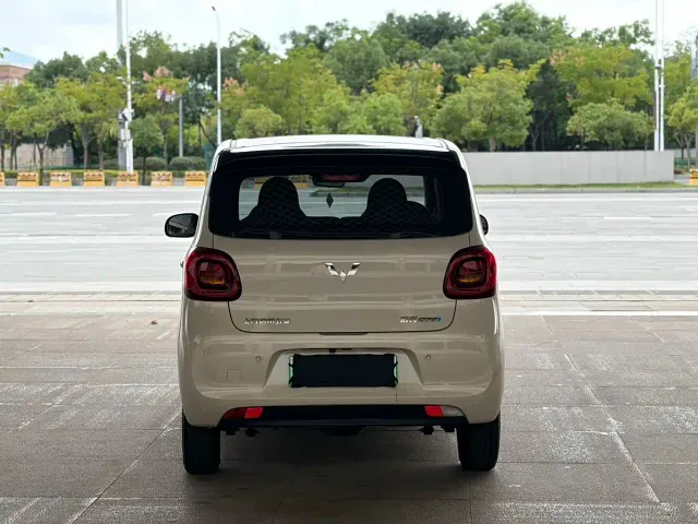 Wuling Hongguang Mini EV — Фото автомобиля 6