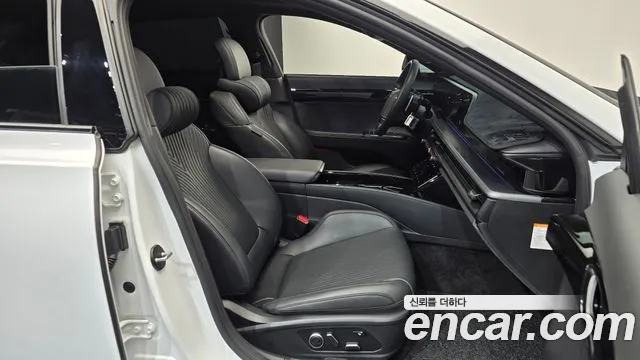 Hyundai Grandeur GN7 — Фото автомобиля 16