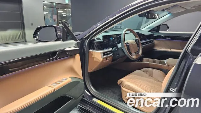 Hyundai Grandeur Grandeur (GN7) 2.5 Бензин 2WD — Фото автомобиля 9