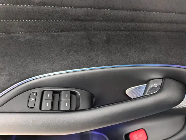 Xiaomi SU7 — Фото автомобиля 11