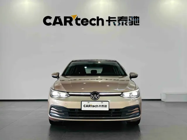 Volkswagen Golf — Фото автомобиля 2