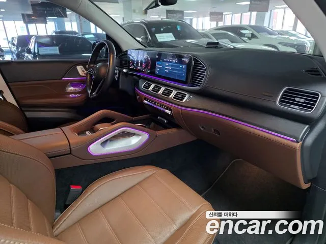 Mercedes-Benz GLE-Class — Фото автомобиля 13