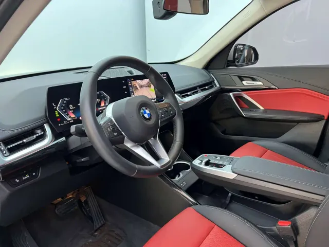BMW X1 — Фото автомобиля 11