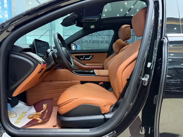 Mercedes-Benz S-Class — Фото автомобиля 4