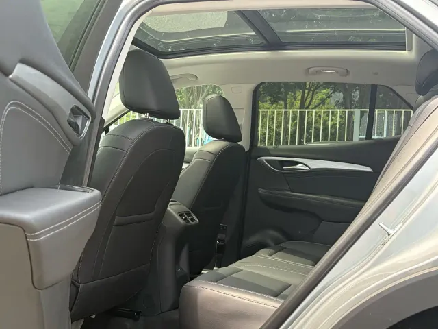 Buick Envision S — Фото автомобиля 14